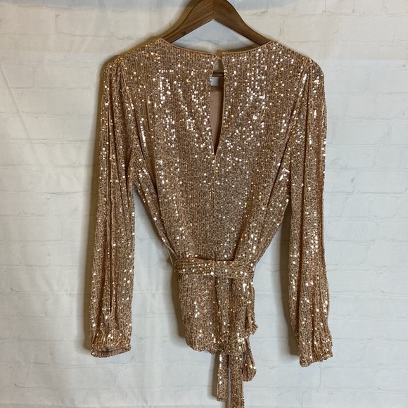 Vici Gold Sequined Lined Long Sleeved Cut Out Blouse - Picture 8 of 14